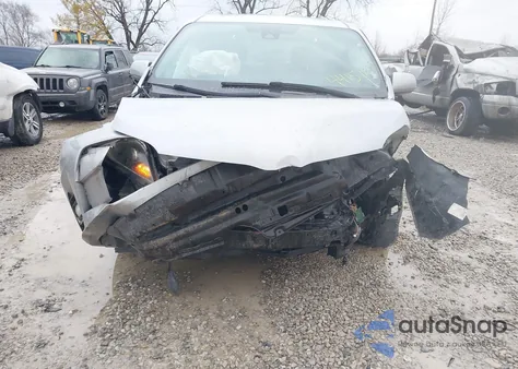 2018 Toyota Sienna Se 8 Passenger из США, поврежденный, VIN 5TDXZ3DC3JS926031